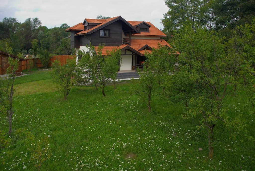Casuta Cu Prieteni Cornu de Jos Pokoj fotografie